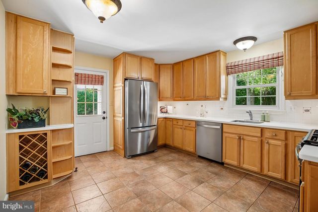 1525 ARBOR VIEW RD, Silver Spring, MD 20902