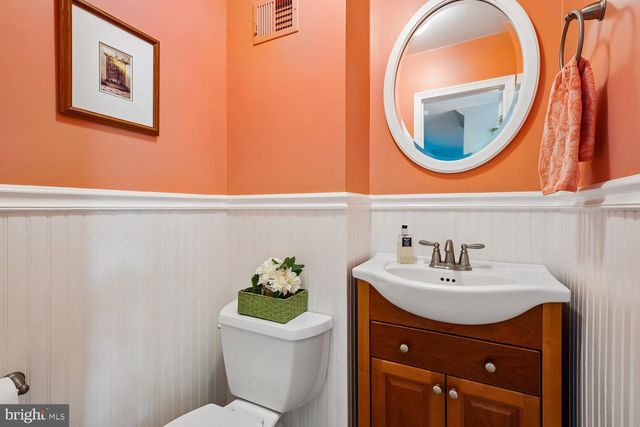 1525 ARBOR VIEW RD, Silver Spring, MD 20902