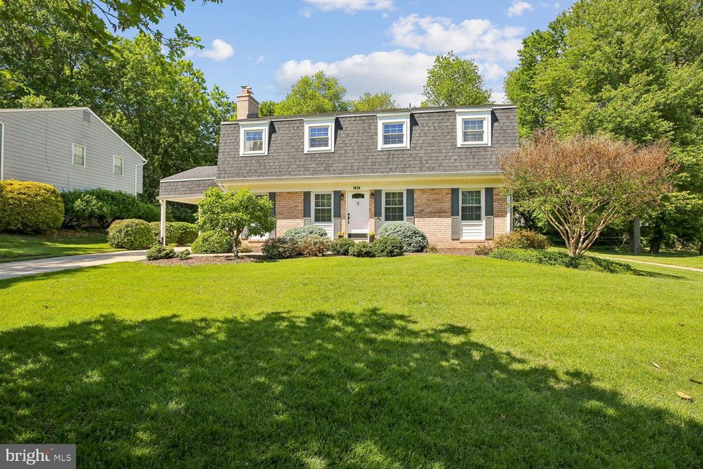 1525 ARBOR VIEW RD, Silver Spring, MD 20902
