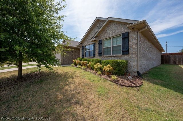 9301 Harvest Court, Fort Smith, AR 72916