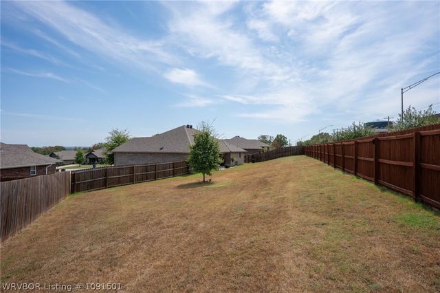 9301 Harvest Court, Fort Smith, AR 72916