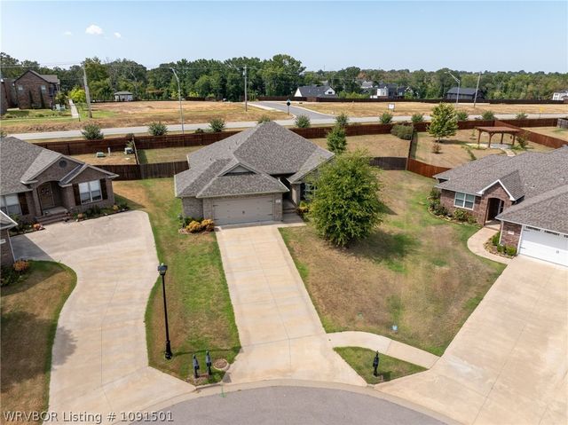 9301 Harvest Court, Fort Smith, AR 72916