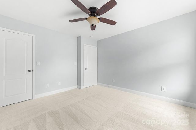 2406 Harwood Hills Lane, Charlotte, NC 28214