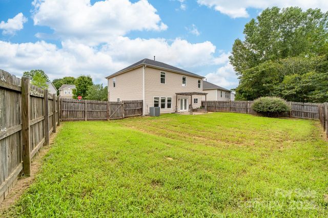 2406 Harwood Hills Lane, Charlotte, NC 28214