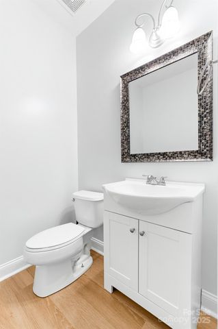 2406 Harwood Hills Lane, Charlotte, NC 28214