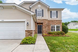2406 Harwood Hills Lane, Charlotte, NC 28214