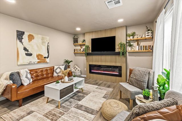 605 W Rogers Street, El Reno, OK 73036