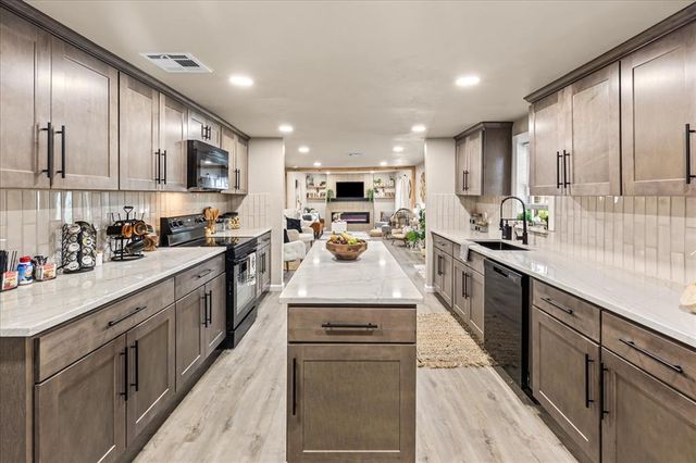 605 W Rogers Street, El Reno, OK 73036