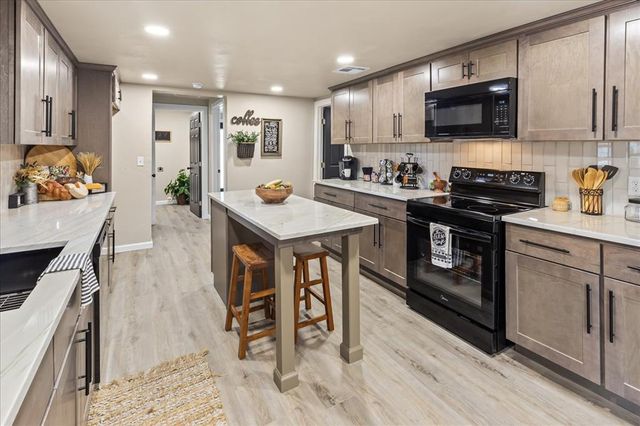 605 W Rogers Street, El Reno, OK 73036