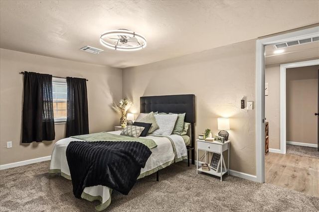 605 W Rogers Street, El Reno, OK 73036