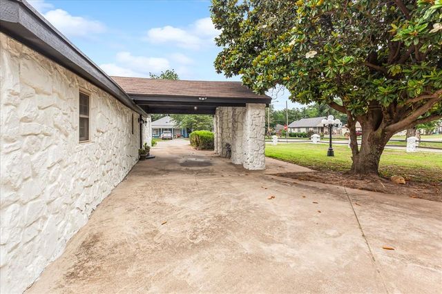 605 W Rogers Street, El Reno, OK 73036