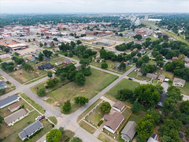 605 W Rogers Street, El Reno, OK 73036