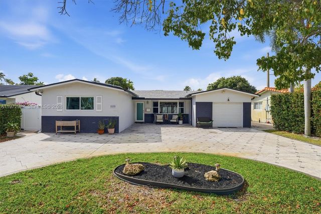 5518 Mckinley St, Hollywood, FL 33021