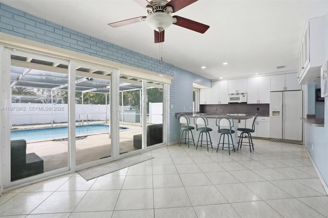 5518 Mckinley St, Hollywood, FL 33021