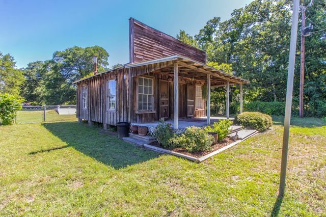 2710 Mineral Wells Highway, Weatherford, TX 76088
