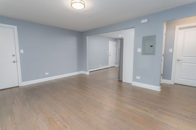 8210 S 84th Avenue 1N, Justice, IL 60458