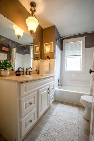 6077 Long Lake Road, Willmar, MN 56201