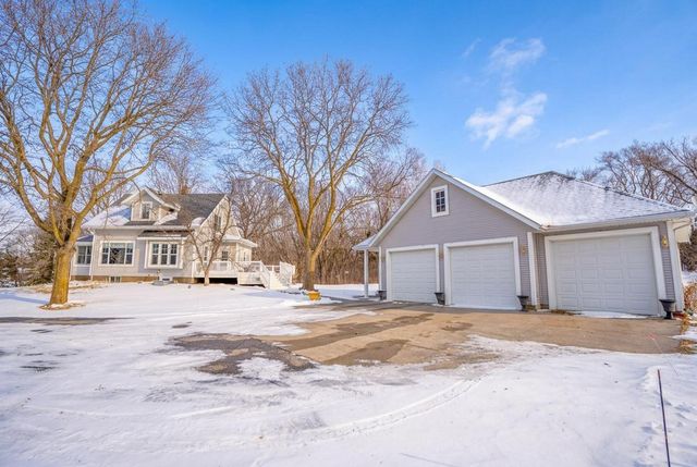 6077 Long Lake Road, Willmar, MN 56201