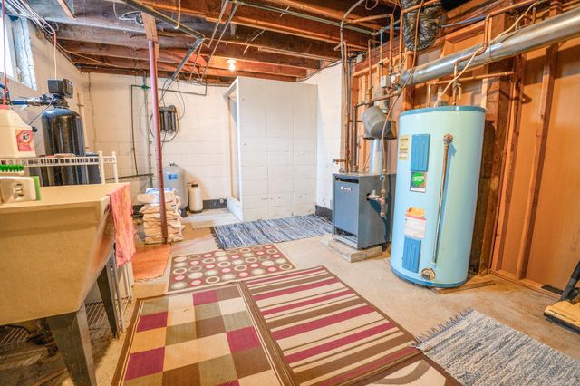 6077 Long Lake Road, Willmar, MN 56201