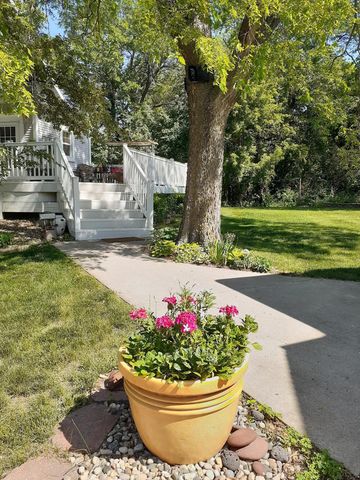 6077 Long Lake Road, Willmar, MN 56201