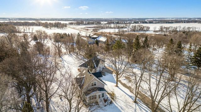 6077 Long Lake Road, Willmar, MN 56201