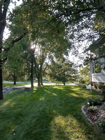 6077 Long Lake Road, Willmar, MN 56201