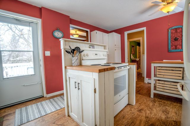 6077 Long Lake Road, Willmar, MN 56201