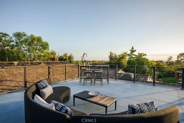 18821 Ridgeview Circle, Villa Park, CA 92861