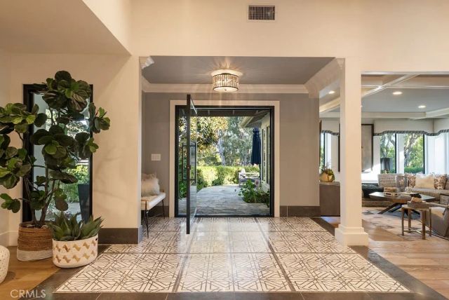 18821 Ridgeview Circle, Villa Park, CA 92861
