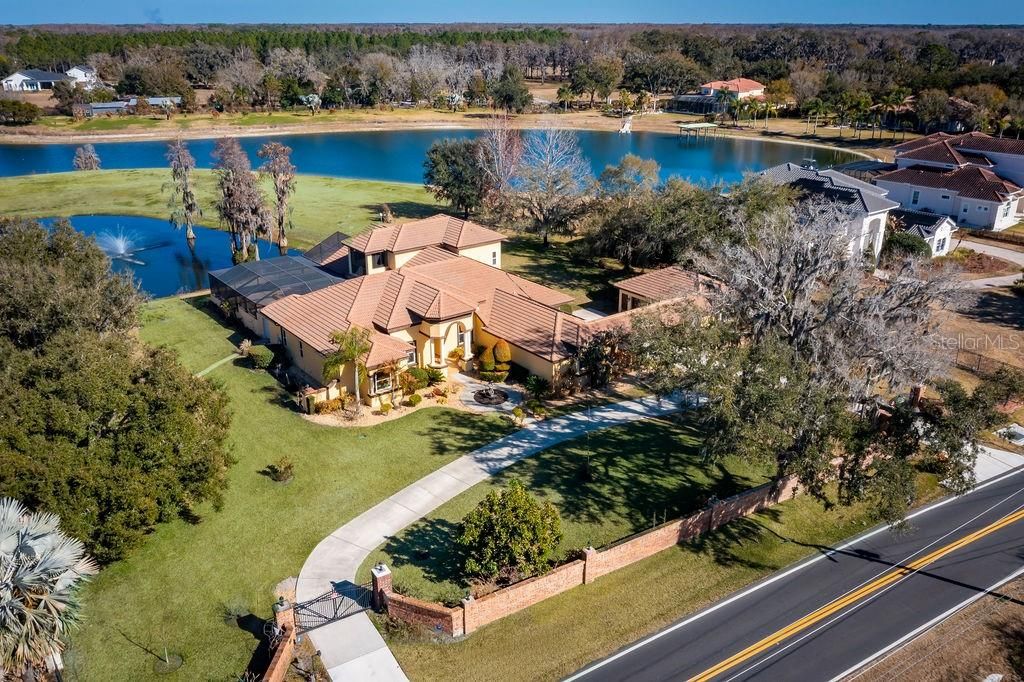 Image 2 of property listing at 17933 PATTERSON ROAD, Odessa, FL 33556