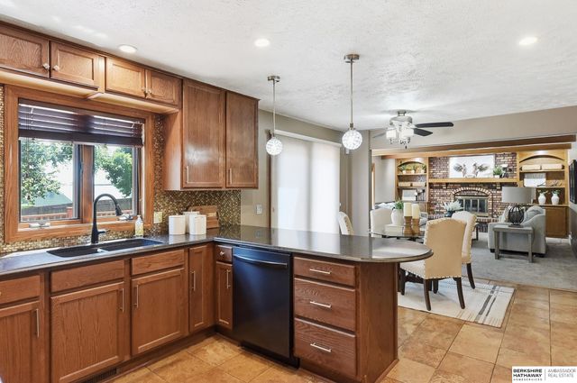 3629 S 107th Avenue Circle, Omaha, NE 68124