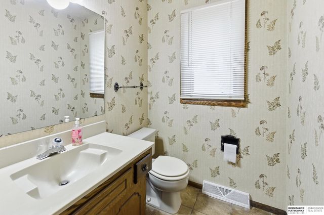 3629 S 107th Avenue Circle, Omaha, NE 68124