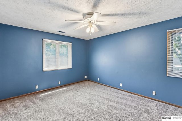 3629 S 107th Avenue Circle, Omaha, NE 68124