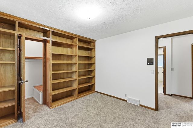 3629 S 107th Avenue Circle, Omaha, NE 68124
