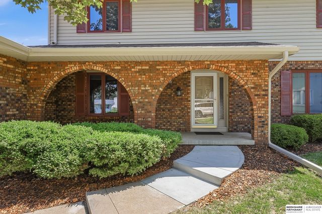 3629 S 107th Avenue Circle, Omaha, NE 68124