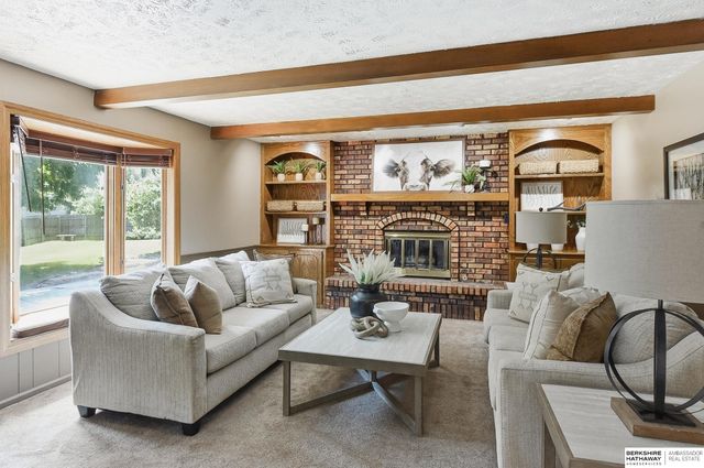3629 S 107th Avenue Circle, Omaha, NE 68124