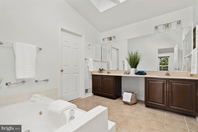 8550 YODER ST, Manassas, VA 20110