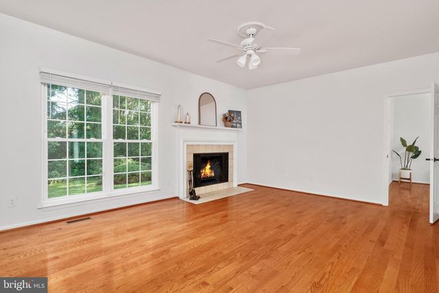 8550 YODER ST, Manassas, VA 20110