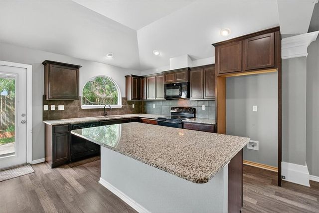 7317 Kolda Dr, Corpus Christi, TX 78414