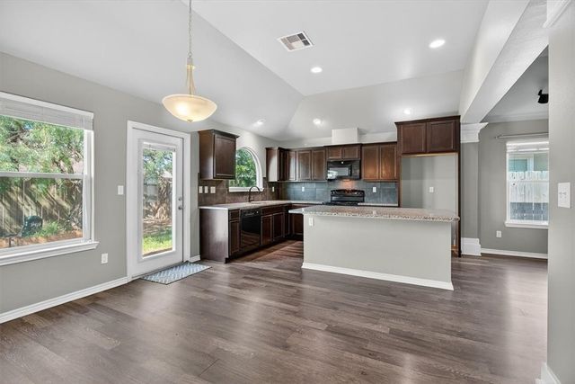 7317 Kolda Dr, Corpus Christi, TX 78414
