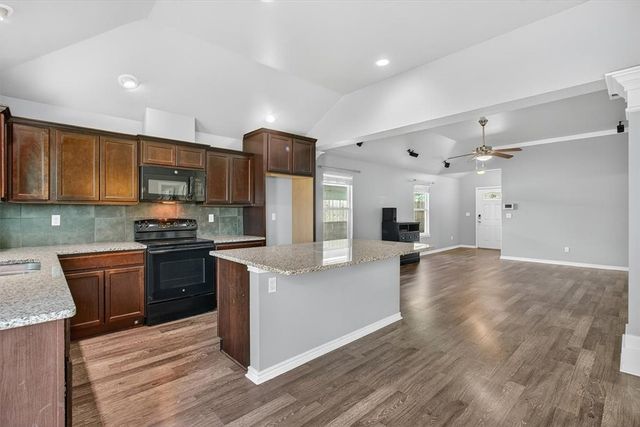 7317 Kolda Dr, Corpus Christi, TX 78414