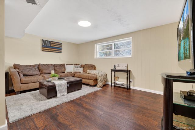 4 Adams Drive, Stony Point, NY 10980