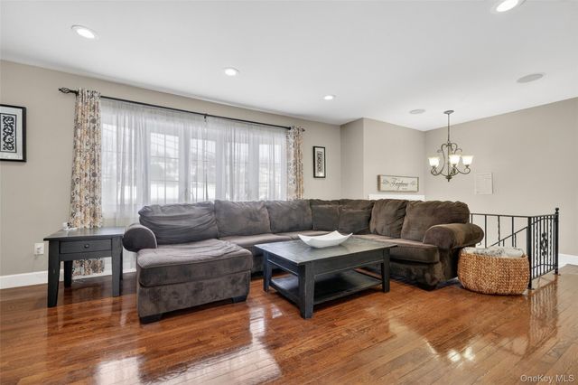 4 Adams Drive, Stony Point, NY 10980