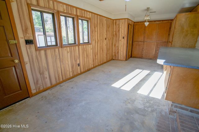 1287 Mount Pleasant Road, Swansboro, NC 28584