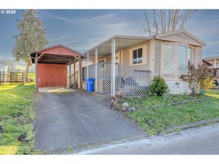 56 MANOR Loop, Roseburg, OR 97471