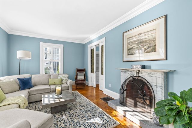 186 Temple St, Boston, MA 02132