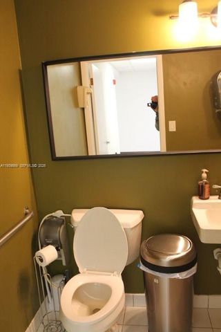 4851 NW 79th Ave, Doral, FL 33166