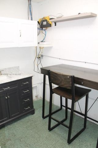 4851 NW 79th Ave, Doral, FL 33166