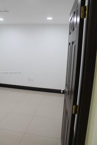 4851 NW 79th Ave, Doral, FL 33166