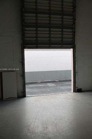 4851 NW 79th Ave, Doral, FL 33166